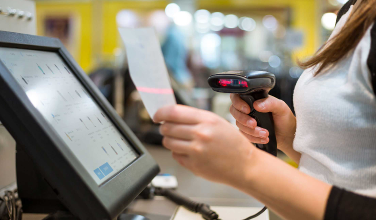 this picture shows how POS systems improve customer service in retail